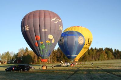 Ballongerna klara för start i Dalslandningen